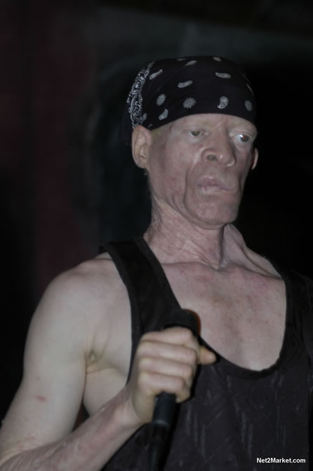 Live in Concert - Yellowman - Peter Metro - Bobby Dread - Swallow - backed by the Indika Band - Boubon Beach Restaurant, Beach Bar & Oceanfront Accommodations - Negril Travel Guide, Negril Jamaica WI - http://www.negriltravelguide.com - info@negriltravelguide.com...!