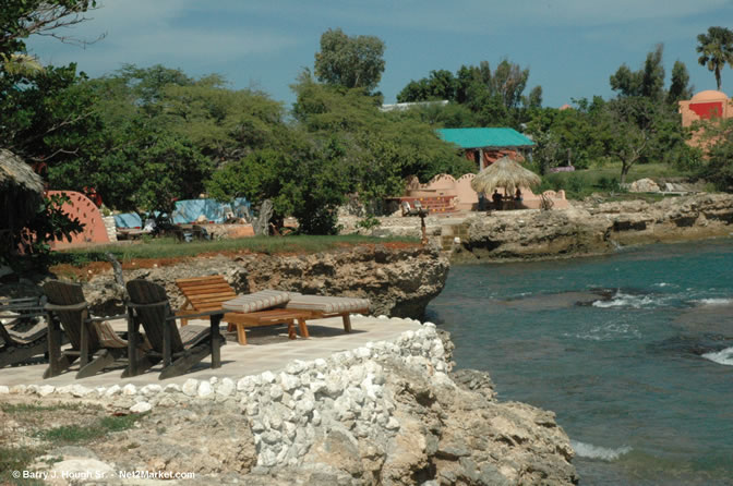 A Photo Story of Calabash 2005 - 5th Anniversary - @ Jakes, Treasure Beach - May 27th to 29th, 2005 - Negril Travel Guide, Negril Jamaica WI - http://www.negriltravelguide.com - info@negriltravelguide.com...!