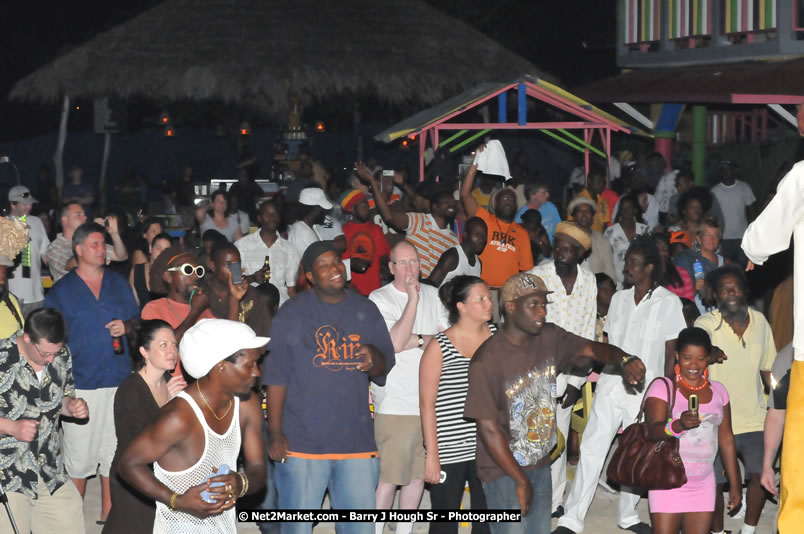  Coco Tea & Silver Cat at Bourbon Beach - Money Cologne Promotions presents The Growning of Coco Tea & Silver Cat at Bourbon Beach, Norman Manley Boulevard, Negril , Westmoreland, Jamaica W.I. - Monday, April 14, 2008 - Photographs by Barry J. Hough Sr. Photojournalist/Photograper - Photographs taken with a Nikon D70, D100, or D300 - Negril Travel Guide, Negril Jamaica WI - http://www.negriltravelguide.com - info@negriltravelguide.com...!