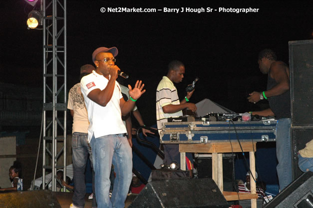 Cross De Harbour @ Lucea Car Park presented by Linkz Entertainment in association with Lucea Chamber of Commerce - Featuring Freddy Mc Gregor, Iley Dread, Mr. Vegas, Lt. Elmo, Champagne, Merital, CC, Brillant, TQ, Mad Dog, Chumps - Lucea, Hanover, Jamaica - Negril Travel Guide.com, Negril Jamaica WI - http://www.negriltravelguide.com - info@negriltravelguide.com...!