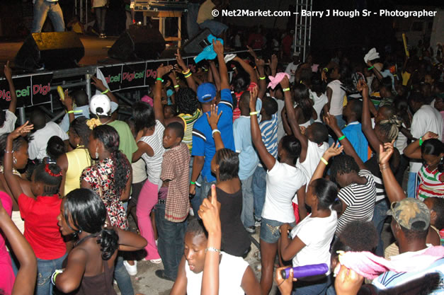 Cross De Harbour @ Lucea Car Park presented by Linkz Entertainment in association with Lucea Chamber of Commerce - Featuring Freddy Mc Gregor, Iley Dread, Mr. Vegas, Lt. Elmo, Champagne, Merital, CC, Brillant, TQ, Mad Dog, Chumps - Lucea, Hanover, Jamaica - Negril Travel Guide.com, Negril Jamaica WI - http://www.negriltravelguide.com - info@negriltravelguide.com...!