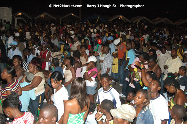 Cross De Harbour @ Lucea Car Park presented by Linkz Entertainment in association with Lucea Chamber of Commerce - Featuring Freddy Mc Gregor, Iley Dread, Mr. Vegas, Lt. Elmo, Champagne, Merital, CC, Brillant, TQ, Mad Dog, Chumps - Lucea, Hanover, Jamaica - Negril Travel Guide.com, Negril Jamaica WI - http://www.negriltravelguide.com - info@negriltravelguide.com...!