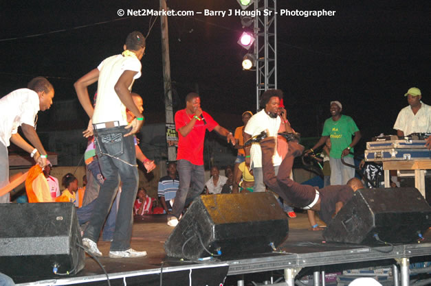 Cross De Harbour @ Lucea Car Park presented by Linkz Entertainment in association with Lucea Chamber of Commerce - Featuring Freddy Mc Gregor, Iley Dread, Mr. Vegas, Lt. Elmo, Champagne, Merital, CC, Brillant, TQ, Mad Dog, Chumps - Lucea, Hanover, Jamaica - Negril Travel Guide.com, Negril Jamaica WI - http://www.negriltravelguide.com - info@negriltravelguide.com...!