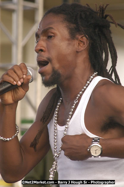 Jah Cure - Cure Fest 2007 - Longing For Concert at Trelawny Multi Purpose Stadium, Trelawny, Jamaica - Sunday, October 14, 2007 - Cure Fest 2007 October 12th-14th, 2007 Presented by Danger Promotions, Iyah Cure Promotions, and Brass Gate Promotions - Alison Young, Publicist - Photographs by Net2Market.com - Barry J. Hough Sr, Photographer - Negril Travel Guide, Negril Jamaica WI - http://www.negriltravelguide.com - info@negriltravelguide.com...!