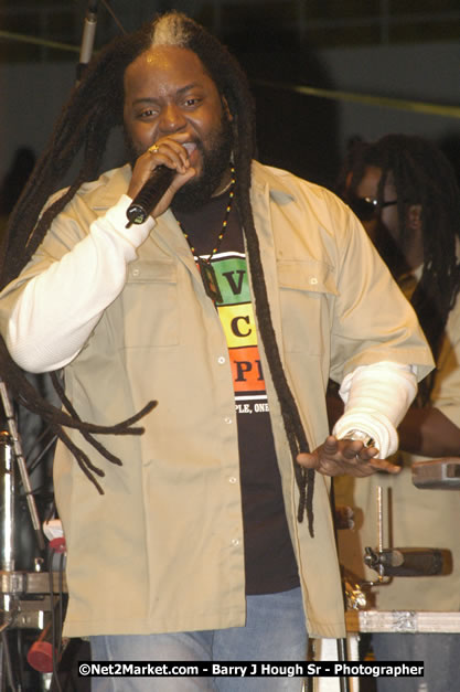 Morgan Heritage - Cure Fest 2007 - Longing For Concert at Trelawny Multi Purpose Stadium, Trelawny, Jamaica - Sunday, October 14, 2007 - Cure Fest 2007 October 12th-14th, 2007 Presented by Danger Promotions, Iyah Cure Promotions, and Brass Gate Promotions - Alison Young, Publicist - Photographs by Net2Market.com - Barry J. Hough Sr, Photographer - Negril Travel Guide, Negril Jamaica WI - http://www.negriltravelguide.com - info@negriltravelguide.com...!