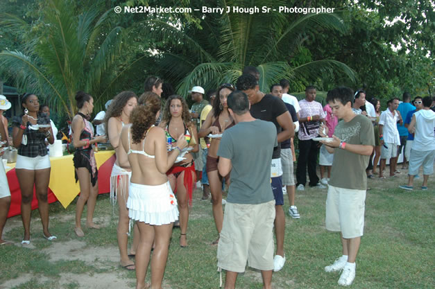 Hybrid Go Ultra - Independence Negril 2K7 - A Barefoot Beach Party @ The Hybrid Beach Cove aka Half Moon Beach Club, Sunday, August 5, 2007, Half Moon Beach, Hanover Parish, Jamaica - Negril Travel Guide.com, Negril Jamaica WI - http://www.negriltravelguide.com - info@negriltravelguide.com...!