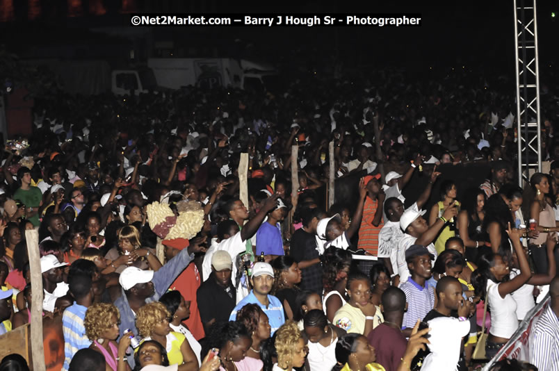 International Dancehall Queen Competition - Big Head Promotions Presents the Red Label Wine Dancehall Queen Competition - Saturday, July 26, 2008 @ Pier One, Montego Bay, Jamaica W.I. - Photographs by Net2Market.com - Barry J. Hough Sr. Photojournalist/Photograper - Photographs taken with a Nikon D300 - Negril Travel Guide, Negril Jamaica WI - http://www.negriltravelguide.com - info@negriltravelguide.com...!