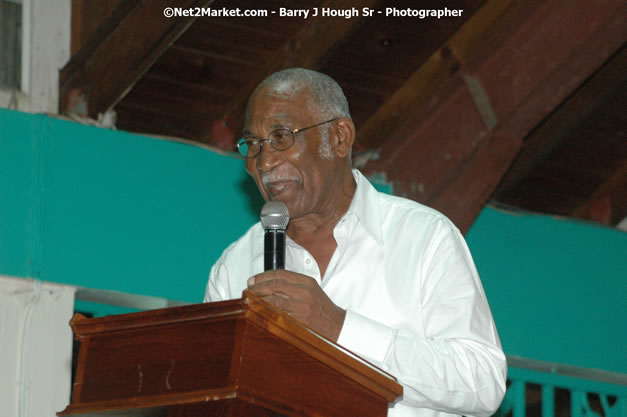 JUTA Tours Negril Chapter Annual Meeting - Clive Gordon Re-Elected as President, May 30, 2007, Negril Hills Golf Course, Sheffield, Westmoreland, Jamaica, W.I.  - Photographs by Net2Market.com - Negril Travel Guide, Negril Jamaica WI - http://www.negriltravelguide.com - info@negriltravelguide.com...!