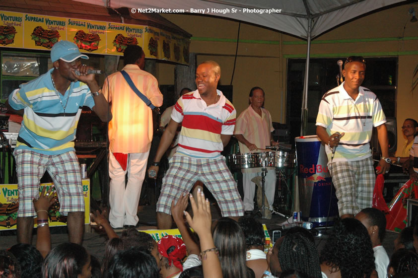 Jamaica Carnival 2007 @ The Jungle, Friday, March 2, 2007, The Jungle, Norman Manley Boulevard, Negril, Westmoreland, Jamaica W.I. - Negril Travel Guide, Negril Jamaica WI - http://www.negriltravelguide.com - info@negriltravelguide.com...!