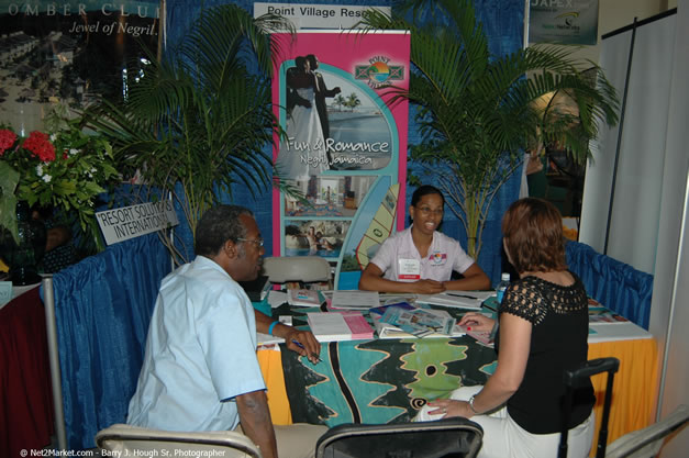 JAPEX 2006 Exibition @ Home Solutions, Negril - Tuesday, April 25, 2006 - Negril - JAPEX 2006 Negril Photos - Negril Travel Guide, Negril Jamaica WI - http://www.negriltravelguide.com - info@negriltravelguide.com...!