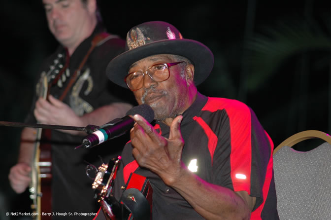 Bo Diddley - Air Jamaica Jazz & Blues Festival 2006 - The Art of Music - Cinnamon Hill Golf Club - Rosehall Resort & Country Club, Montego Bay, Jamaica W.I. - Thursday, Friday 27, 2006 - Negril Travel Guide, Negril Jamaica WI - http://www.negriltravelguide.com - info@negriltravelguide.com...!