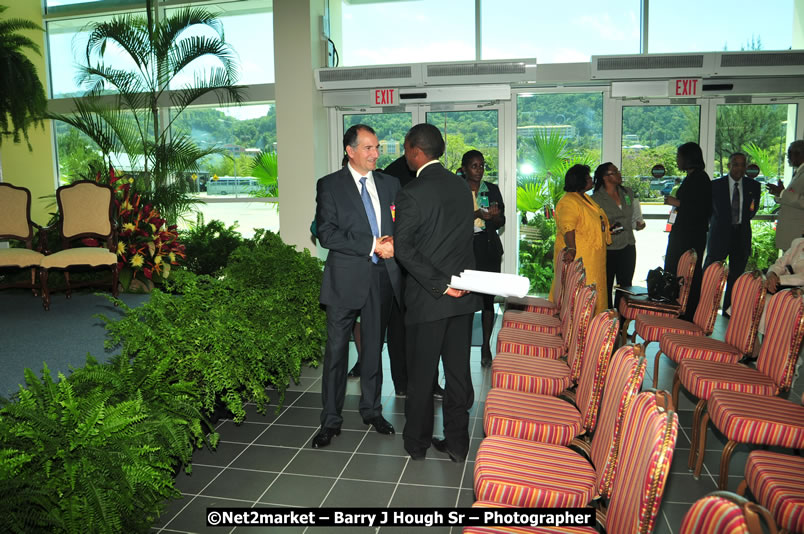 The Unveiling Of The Commemorative Plaque By The Honourable Prime Minister, Orette Bruce Golding, MP, And Their Majesties, King Juan Carlos I And Queen Sofia Of Spain - On Wednesday, February 18, 2009, Marking The Completion Of The Expansion Of Sangster International Airport, Venue at Sangster International Airport, Montego Bay, St James, Jamaica - Wednesday, February 18, 2009 - Photographs by Net2Market.com - Barry J. Hough Sr, Photographer/Photojournalist - Negril Travel Guide, Negril Jamaica WI - http://www.negriltravelguide.com - info@negriltravelguide.com...!