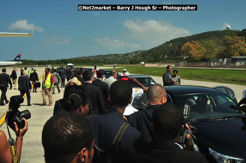 The Unveiling Of The Commemorative Plaque By The Honourable Prime Minister, Orette Bruce Golding, MP, And Their Majesties, King Juan Carlos I And Queen Sofia Of Spain - On Wednesday, February 18, 2009, Marking The Completion Of The Expansion Of Sangster International Airport, Venue at Sangster International Airport, Montego Bay, St James, Jamaica - Wednesday, February 18, 2009 - Photographs by Net2Market.com - Barry J. Hough Sr, Photographer/Photojournalist - Negril Travel Guide, Negril Jamaica WI - http://www.negriltravelguide.com - info@negriltravelguide.com...!