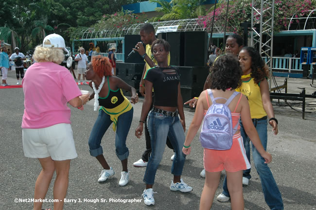 MS Freedom Of The Seas [Royal Caribbean International's - Newest Vessel] Plaques &amp; Keys Ceremony in order to commemorate its first arrival at the Port Montego Bay Photos - Negril Travel Guide, Negril Jamaica WI - http://www.negriltravelguide.com - info@negriltravelguide.com...!