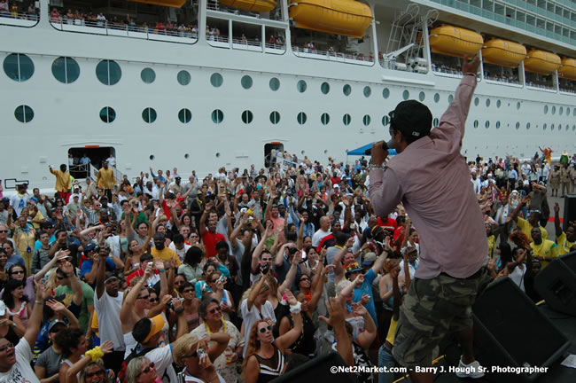 MS Freedom Of The Seas [Royal Caribbean International's - Newest Vessel] Plaques &amp; Keys Ceremony in order to commemorate its first arrival at the Port Montego Bay Photos - Negril Travel Guide, Negril Jamaica WI - http://www.negriltravelguide.com - info@negriltravelguide.com...!