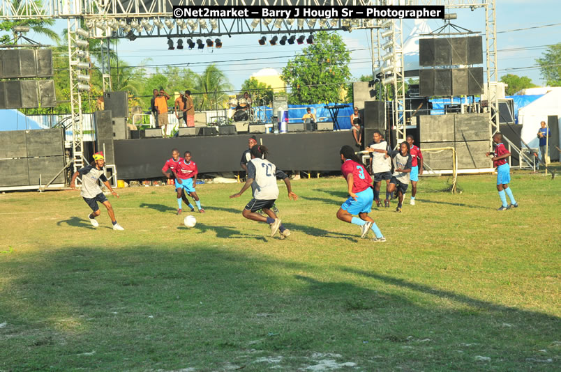 Marley Magic Traffic Jam - Celebrity Football @ Spring Break - Saturday, March 21, 2009 - Also Featuring: Kelley, Capleton, Junior Reid, Spragga Benz, Wayne Marshall, Munga, Romaine Virgo,Embee, Bango Herman, Flava K, Whisky Baggio, Andrew and Wadda Blood, Black Am I, Packa, Venue at Waz Beach, Norman Manley Boulevard, Negril Westmoreland, Jamaica - Saturday, March 21, 2009 - Photographs by Net2Market.com - Barry J. Hough Sr, Photographer/Photojournalist - Negril Travel Guide, Negril Jamaica WI - http://www.negriltravelguide.com - info@negriltravelguide.com...!