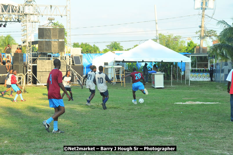 Marley Magic Traffic Jam - Celebrity Football @ Spring Break - Saturday, March 21, 2009 - Also Featuring: Kelley, Capleton, Junior Reid, Spragga Benz, Wayne Marshall, Munga, Romaine Virgo,Embee, Bango Herman, Flava K, Whisky Baggio, Andrew and Wadda Blood, Black Am I, Packa, Venue at Waz Beach, Norman Manley Boulevard, Negril Westmoreland, Jamaica - Saturday, March 21, 2009 - Photographs by Net2Market.com - Barry J. Hough Sr, Photographer/Photojournalist - Negril Travel Guide, Negril Jamaica WI - http://www.negriltravelguide.com - info@negriltravelguide.com...!