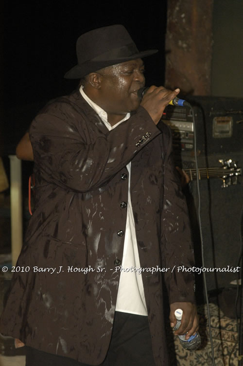 Chaka Demus & Pliers - Live In Concert @ Negril Escape Resort and Spa, December 8, 2009, One Love Drive, West End, Negril, Westmoreland, Jamaica W.I. - Photographs by Net2Market.com - Barry J. Hough Sr, Photographer/Photojournalist - Negril Travel Guide, Negril Jamaica WI - http://www.negriltravelguide.com - info@negriltravelguide.com...!