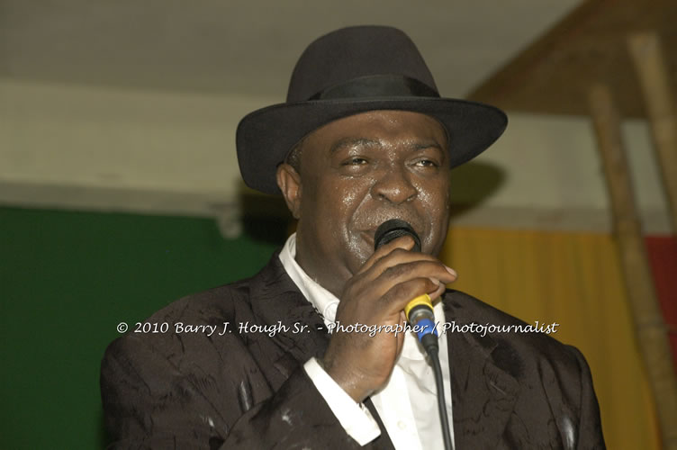 Chaka Demus & Pliers - Live In Concert @ Negril Escape Resort and Spa, December 8, 2009, One Love Drive, West End, Negril, Westmoreland, Jamaica W.I. - Photographs by Net2Market.com - Barry J. Hough Sr, Photographer/Photojournalist - Negril Travel Guide, Negril Jamaica WI - http://www.negriltravelguide.com - info@negriltravelguide.com...!