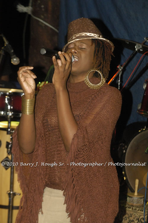 Etana - Live In Concert - One Love Reggae Concert Series 09/10 @ Negril Escape Resort and Spa, December 22, 2009, One Love Drive, West End, Negril, Westmoreland, Jamaica W.I. - Photographs by Net2Market.com - Barry J. Hough Sr, Photographer/Photojournalist - Negril Travel Guide, Negril Jamaica WI - http://www.negriltravelguide.com - info@negriltravelguide.com...!