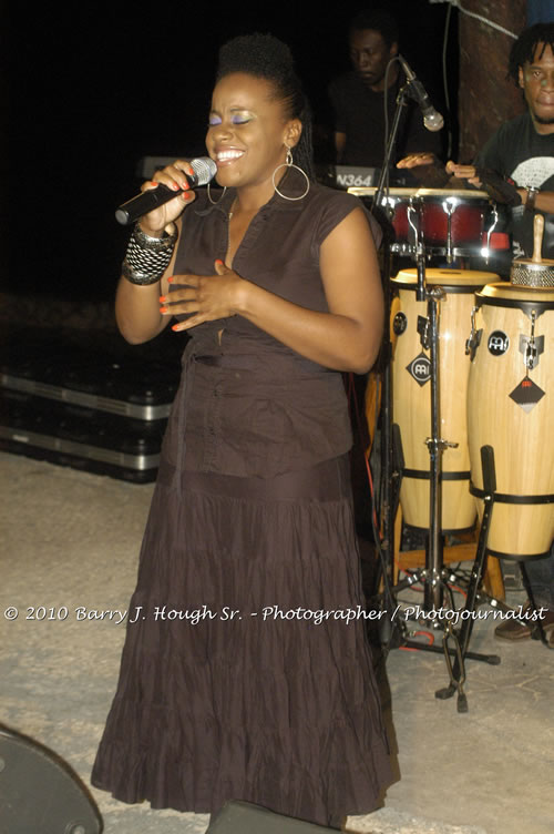 Etana - Live In Concert - One Love Reggae Concert Series 09/10 @ Negril Escape Resort and Spa, December 22, 2009, One Love Drive, West End, Negril, Westmoreland, Jamaica W.I. - Photographs by Net2Market.com - Barry J. Hough Sr, Photographer/Photojournalist - Negril Travel Guide, Negril Jamaica WI - http://www.negriltravelguide.com - info@negriltravelguide.com...!