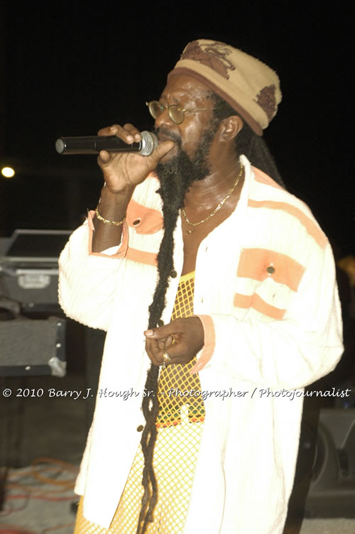 Freddy McGregor - Live In Concert @ Negril Escape Resort and Spa, One Love Drive, West End, Negril, Westmoreland, Jamaica W.I. - Photographs by Net2Market.com - Barry J. Hough Sr, Photographer/Photojournalist - Negril Travel Guide, Negril Jamaica WI - http://www.negriltravelguide.com - info@negriltravelguide.com...!