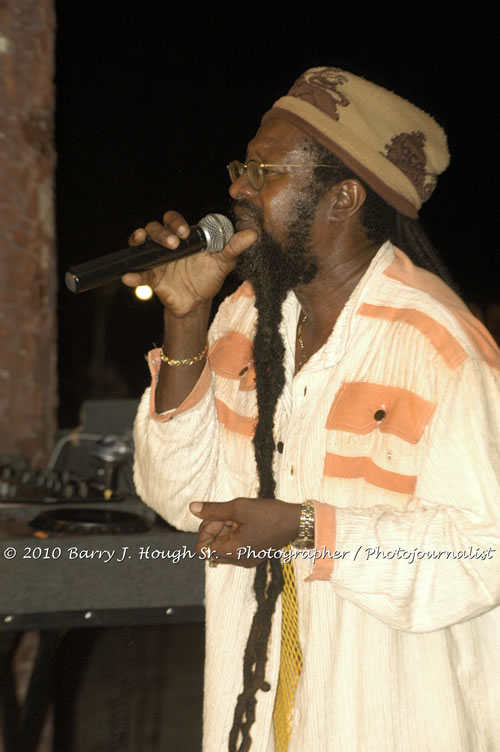 Freddy McGregor - Live In Concert @ Negril Escape Resort and Spa, One Love Drive, West End, Negril, Westmoreland, Jamaica W.I. - Photographs by Net2Market.com - Barry J. Hough Sr, Photographer/Photojournalist - Negril Travel Guide, Negril Jamaica WI - http://www.negriltravelguide.com - info@negriltravelguide.com...!