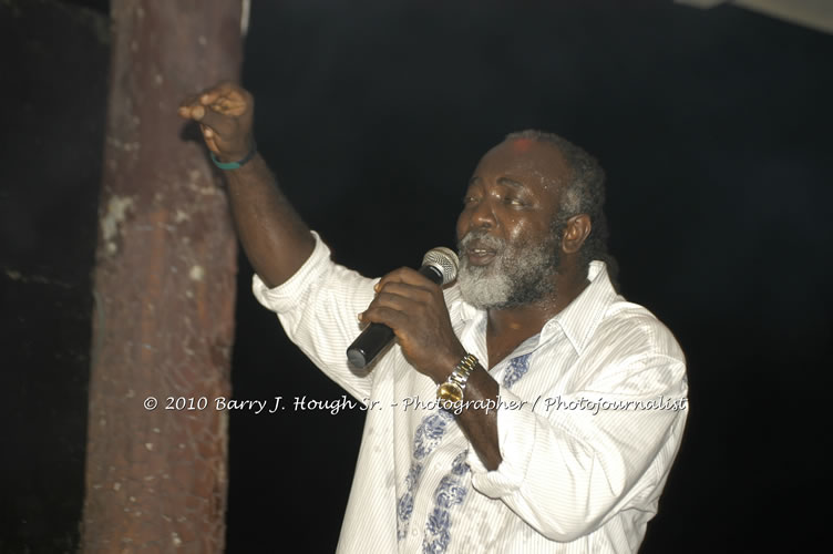 Freddy McGregor - Live In Concert @ Negril Escape Resort and Spa, One Love Drive, West End, Negril, Westmoreland, Jamaica W.I. - Photographs by Net2Market.com - Barry J. Hough Sr, Photographer/Photojournalist - Negril Travel Guide, Negril Jamaica WI - http://www.negriltravelguide.com - info@negriltravelguide.com...!