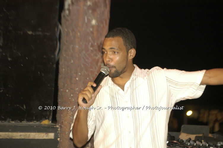 Freddy McGregor - Live In Concert @ Negril Escape Resort and Spa, One Love Drive, West End, Negril, Westmoreland, Jamaica W.I. - Photographs by Net2Market.com - Barry J. Hough Sr, Photographer/Photojournalist - Negril Travel Guide, Negril Jamaica WI - http://www.negriltravelguide.com - info@negriltravelguide.com...!