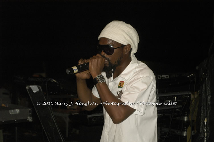 JAH Cure - Live In Concert @ Negril Escape Resort and Spa, December 15, 2009, One Love Drive, West End, Negril, Westmoreland, Jamaica W.I. - Photographs by Net2Market.com - Barry J. Hough Sr, Photographer/Photojournalist - Negril Travel Guide, Negril Jamaica WI - http://www.negriltravelguide.com - info@negriltravelguide.com...!