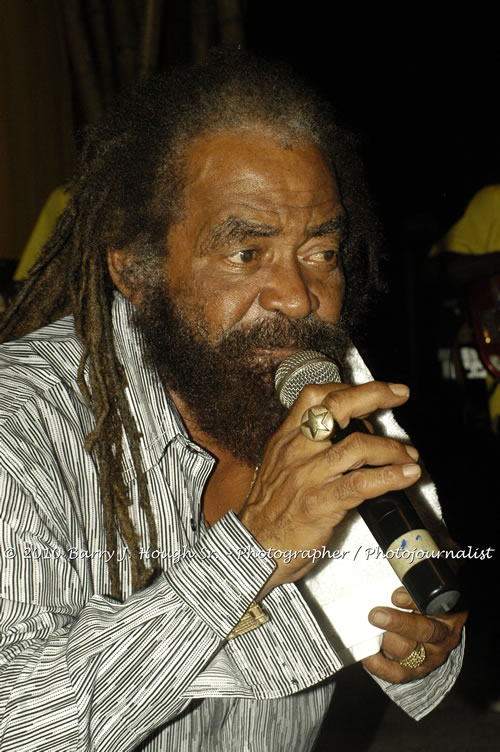 John Holt - Live in Concert - Also featuring Uprising Bank, plus DJ Gemini @ One Love Reggae Concerts Series 09/10 @ Negril Escape Resort & Spa, February 9, 2010, One Love Drive, West End, Negril, Westmoreland, Jamaica W.I. - Photographs by Net2Market.com - Barry J. Hough Sr, Photographer/Photojournalist - The Negril Travel Guide - Negril's and Jamaica's Number One Concert Photography Web Site with over 40,000 Jamaican Concert photographs Published -  Negril Travel Guide, Negril Jamaica WI - http://www.negriltravelguide.com - info@negriltravelguide.com...!