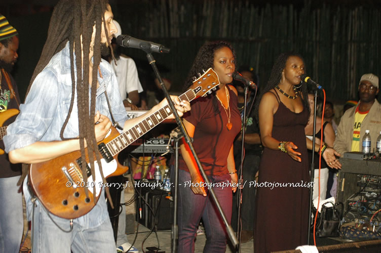 Julian Marley - Grammy Nominee & Son of the Legend Bob Marley - Live in Concert - Also featuring Ras Noble, Power Drill, Iron Head, & Robin Banks - Backing Band Roots Warrior, plus DJ Gemini @ One Love Reggae Concerts Series 09/10 @ Negril Escape Resort & Spa, February 2, 2010, One Love Drive, West End, Negril, Westmoreland, Jamaica W.I. - Photographs by Net2Market.com - Barry J. Hough Sr, Photographer/Photojournalist - The Negril Travel Guide - Negril's and Jamaica's Number One Concert Photography Web Site with over 40,000 Jamaican Concert photographs Published -  Negril Travel Guide, Negril Jamaica WI - http://www.negriltravelguide.com - info@negriltravelguide.com...!