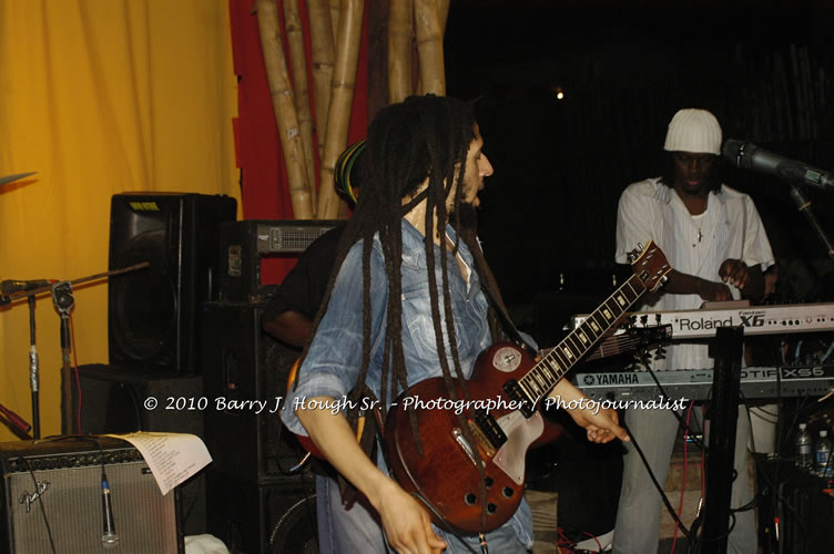 Julian Marley - Grammy Nominee & Son of the Legend Bob Marley - Live in Concert - Also featuring Ras Noble, Power Drill, Iron Head, & Robin Banks - Backing Band Roots Warrior, plus DJ Gemini @ One Love Reggae Concerts Series 09/10 @ Negril Escape Resort & Spa, February 2, 2010, One Love Drive, West End, Negril, Westmoreland, Jamaica W.I. - Photographs by Net2Market.com - Barry J. Hough Sr, Photographer/Photojournalist - The Negril Travel Guide - Negril's and Jamaica's Number One Concert Photography Web Site with over 40,000 Jamaican Concert photographs Published -  Negril Travel Guide, Negril Jamaica WI - http://www.negriltravelguide.com - info@negriltravelguide.com...!