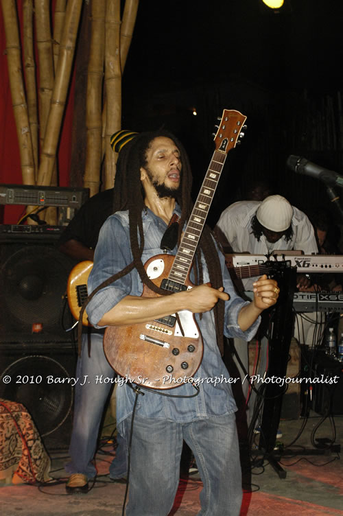 Julian Marley - Grammy Nominee & Son of the Legend Bob Marley - Live in Concert - Also featuring Ras Noble, Power Drill, Iron Head, & Robin Banks - Backing Band Roots Warrior, plus DJ Gemini @ One Love Reggae Concerts Series 09/10 @ Negril Escape Resort & Spa, February 2, 2010, One Love Drive, West End, Negril, Westmoreland, Jamaica W.I. - Photographs by Net2Market.com - Barry J. Hough Sr, Photographer/Photojournalist - The Negril Travel Guide - Negril's and Jamaica's Number One Concert Photography Web Site with over 40,000 Jamaican Concert photographs Published -  Negril Travel Guide, Negril Jamaica WI - http://www.negriltravelguide.com - info@negriltravelguide.com...!