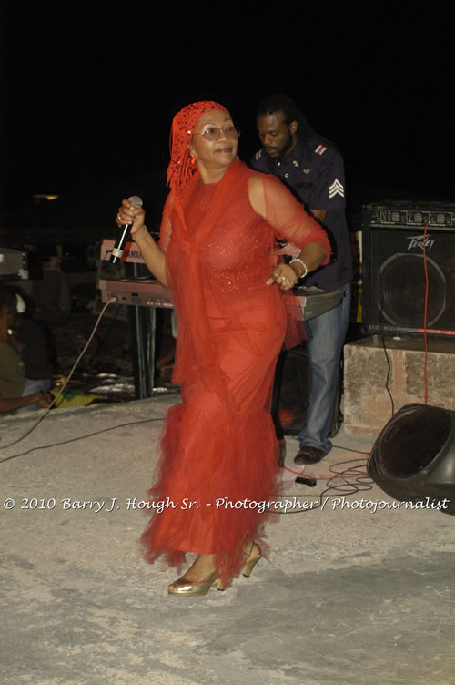 Marcia Griffiths & Edge Michael - Live In Concert - One Love Reggae Concert Series 09/10 @ Negril Escape Resort and Spa, December 29, 2009, One Love Drive, West End, Negril, Westmoreland, Jamaica W.I. - Photographs by Net2Market.com - Barry J. Hough Sr, Photographer/Photojournalist - Negril Travel Guide, Negril Jamaica WI - http://www.negriltravelguide.com - info@negriltravelguide.com...!