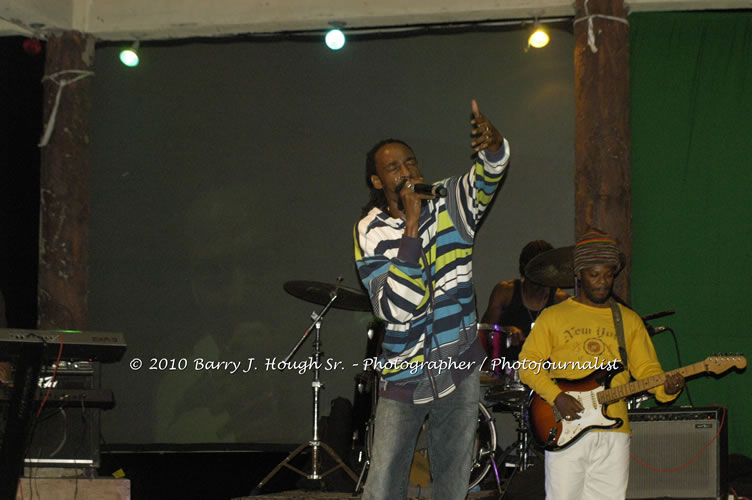 Queen Ifrica - Live In Concert - One Love Reggae Concert Series 09/10 @ Negril Escape Resort and Spa, January 5, 2010, One Love Drive, West End, Negril, Westmoreland, Jamaica W.I. - Photographs by Net2Market.com - Barry J. Hough Sr, Photographer/Photojournalist - Negril Travel Guide, Negril Jamaica WI - http://www.negriltravelguide.com - info@negriltravelguide.com...!