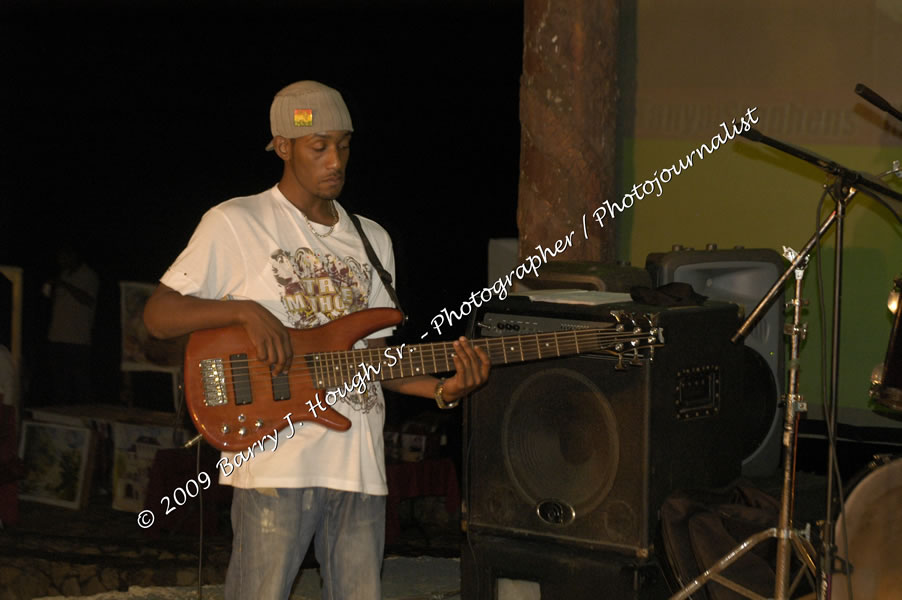  Sanchez - Live in Concert - at the One Love Reggae Concert Series 09/10 @ Negril Escape Resort & Spa - Also Featuring: Timmi Burrell and Justice Merchant- Backing Band Roots Warrior - DJ Gemini - MC Oliver Cargill, Negril Escape Resort & Spa, One Love Drive, West End, Negril, Westmoreland, Jamaica W.I. - Tuesday, November 24, 2009 - Photographs by Net2Market.com - Barry J. Hough Sr, Photographer / Photojournalist - Photos taken with a Nikon D70, D100, or D300 - Negril Travel Guide, Negril Jamaica WI - http://www.negriltravelguide.com - info@negriltravelguide.com...!