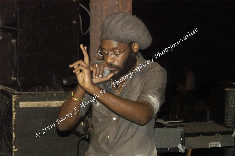  Tarrus Riley - Live in Concert - at the One Love Reggae Concert Series 09/10 @ Negril Escape Resort & Spa - Also Featuring: Mistic Bowie, Monday Justice, Cash, Dean Frazier - DJ Gemini - MC Oliver Cargill, Negril Escape Resort & Spa, One Love Drive, West End, Negril, Westmoreland, Jamaica W.I. - Tuesday, November 17, 2009 - Photographs by Net2Market.com - Barry J. Hough Sr, Photographer / Photojournalist - Photos taken with a Nikon D70, D100, or D300 - Negril Travel Guide, Negril Jamaica WI - http://www.negriltravelguide.com - info@negriltravelguide.com...!