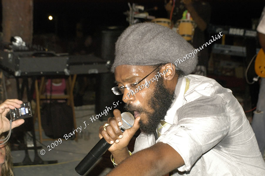  Tarrus Riley - Live in Concert - at the One Love Reggae Concert Series 09/10 @ Negril Escape Resort & Spa - Also Featuring: Mistic Bowie, Monday Justice, Cash, Dean Frazier - DJ Gemini - MC Oliver Cargill, Negril Escape Resort & Spa, One Love Drive, West End, Negril, Westmoreland, Jamaica W.I. - Tuesday, November 17, 2009 - Photographs by Net2Market.com - Barry J. Hough Sr, Photographer / Photojournalist - Photos taken with a Nikon D70, D100, or D300 - Negril Travel Guide, Negril Jamaica WI - http://www.negriltravelguide.com - info@negriltravelguide.com...!