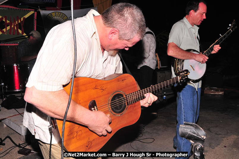 Chinese New Year @ The Sunset Show at Negril Escape - Tuesday, January 27, 2009 - Live Reggae Music at Negril Escape - Tuesday Nights 6:00PM to 10:00 PM - Photographs by Net2Market.com - Barry J. Hough Sr, Photographer/Photojournalist - Negril Travel Guide, Negril Jamaica WI - http://www.negriltravelguide.com - info@negriltravelguide.com...!