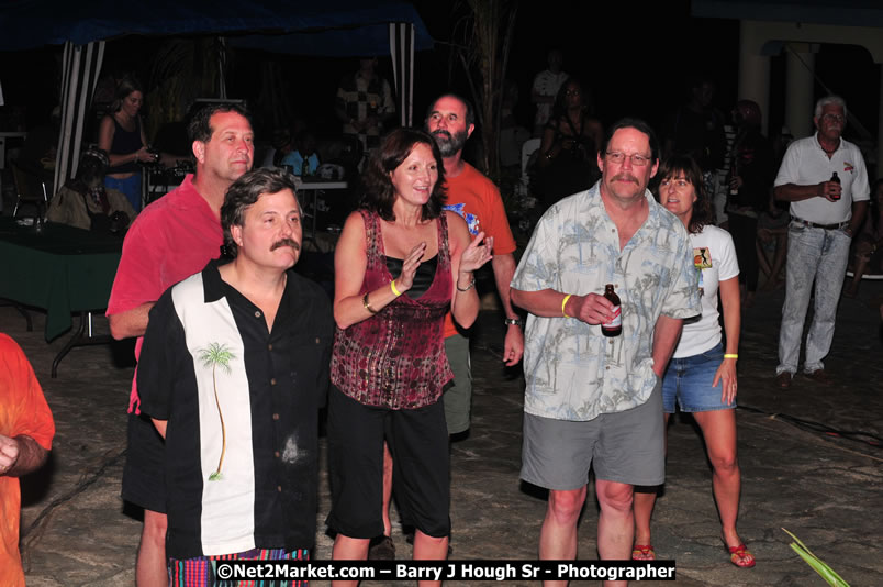 Chinese New Year @ The Sunset Show at Negril Escape - Tuesday, January 27, 2009 - Live Reggae Music at Negril Escape - Tuesday Nights 6:00PM to 10:00 PM - Photographs by Net2Market.com - Barry J. Hough Sr, Photographer/Photojournalist - Negril Travel Guide, Negril Jamaica WI - http://www.negriltravelguide.com - info@negriltravelguide.com...!