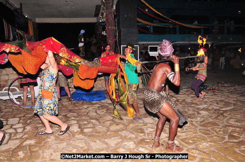 Chinese New Year @ The Sunset Show at Negril Escape - Tuesday, January 27, 2009 - Live Reggae Music at Negril Escape - Tuesday Nights 6:00PM to 10:00 PM - Photographs by Net2Market.com - Barry J. Hough Sr, Photographer/Photojournalist - Negril Travel Guide, Negril Jamaica WI - http://www.negriltravelguide.com - info@negriltravelguide.com...!