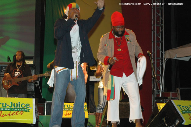 Fanton Mojah @ Tru-Juice Rebel Salute 2007 - Saturday, January 13, 2007, Port Kaiser Sports Club, St. Elizabeth - Negril Travel Guide, Negril Jamaica WI - http://www.negriltravelguide.com - info@negriltravelguide.com...!