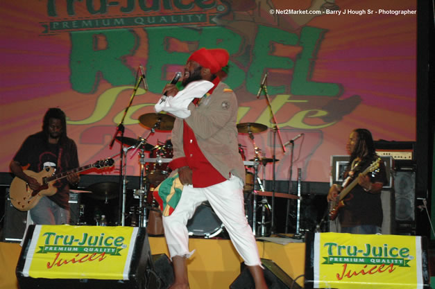 Fanton Mojah @ Tru-Juice Rebel Salute 2007 - Saturday, January 13, 2007, Port Kaiser Sports Club, St. Elizabeth - Negril Travel Guide, Negril Jamaica WI - http://www.negriltravelguide.com - info@negriltravelguide.com...!