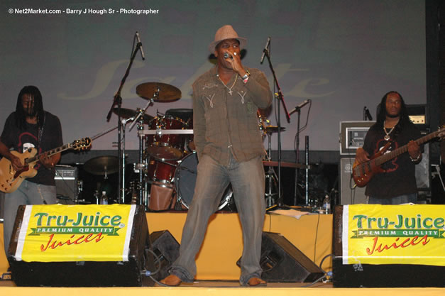 George Nooks @ Tru-Juice Rebel Salute 2007 - Saturday, January 13, 2007, Port Kaiser Sports Club, St. Elizabeth - Negril Travel Guide, Negril Jamaica WI - http://www.negriltravelguide.com - info@negriltravelguide.com...!