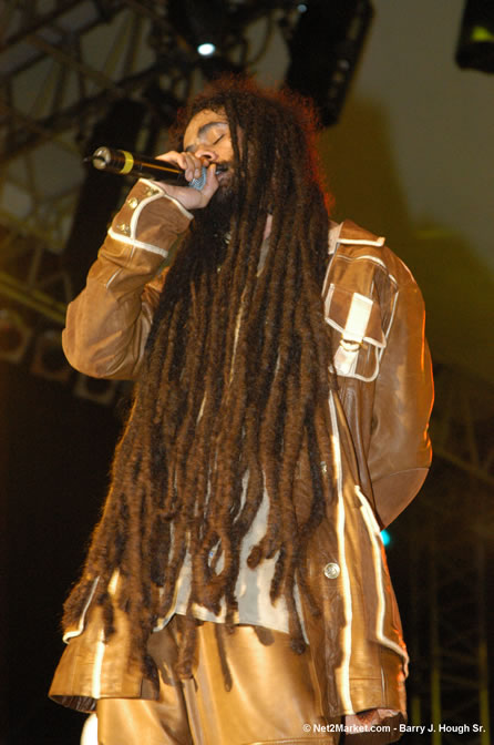 Damian "Junior Gong" Marley & Stephen Marley - Red Stripe Reggae Sumfest 2005 - International Night #2 - July 23th, 2005 - Negril Travel Guide, Negril Jamaica WI - http://www.negriltravelguide.com - info@negriltravelguide.com...!