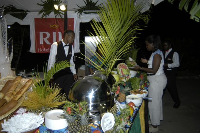 Reggae Marathon 2004 - Negril Travel Guide, Negril Jamaica WI - http://www.negriltravelguide.com - info@negriltravelguide.com...!