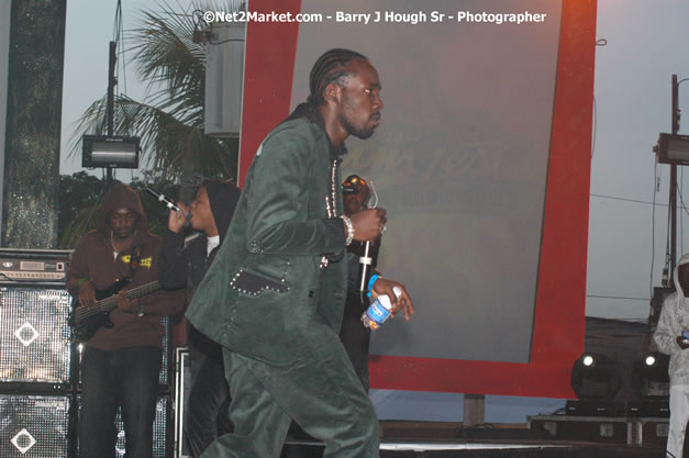 Mavado - Explosion - Red Stripe Reggae Sumfest 2007 - Thursday, July 19, 2007 - Red Stripe Reggae Sumfest 2007 at Catherine Hall, Montego Bay, St James, Jamaica W.I. - Negril Travel Guide, Negril Jamaica WI - http://www.negriltravelguide.com - info@negriltravelguide.com...!