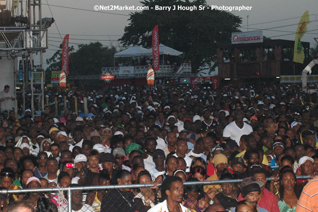 Mavado - Explosion - Red Stripe Reggae Sumfest 2007 - Thursday, July 19, 2007 - Red Stripe Reggae Sumfest 2007 at Catherine Hall, Montego Bay, St James, Jamaica W.I. - Negril Travel Guide, Negril Jamaica WI - http://www.negriltravelguide.com - info@negriltravelguide.com...!