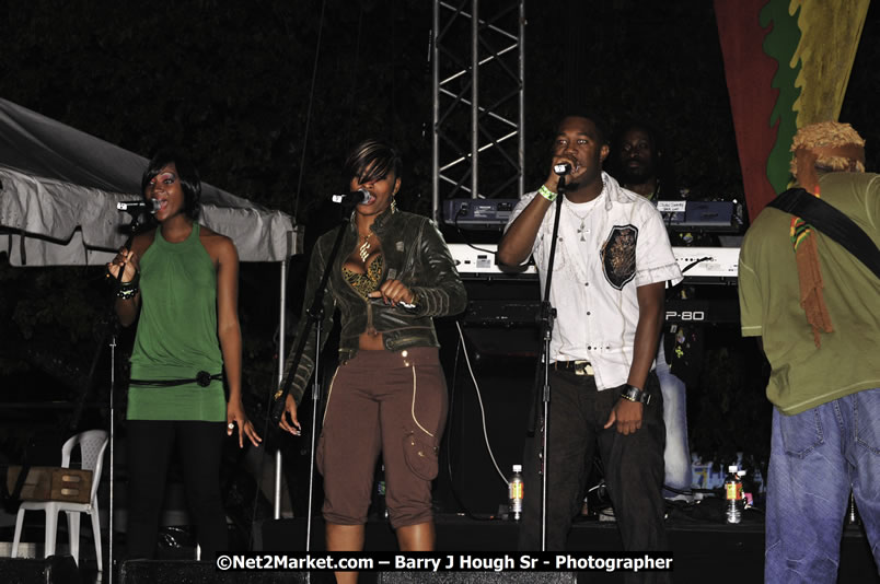 Bonafide @ Red Stripe Reggae Sumfest 2008 International Night 2, Catherine Hall, Montego Bay - Saturday, July 19, 2008 - Reggae Sumfest 2008 July 13 - July 19, 2008 - Photographs by Net2Market.com - Barry J. Hough Sr. Photojournalist/Photograper - Photographs taken with a Nikon D300 - Negril Travel Guide, Negril Jamaica WI - http://www.negriltravelguide.com - info@negriltravelguide.com...!